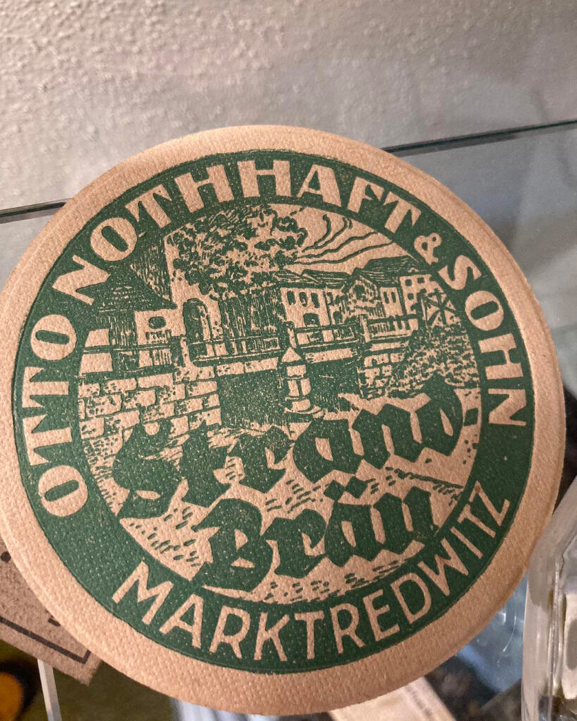 Bierfilz aus früheren Jahren mit der Aufschrift Otto Nothhaft & Sohn, Strandbräu, Marktredwitz