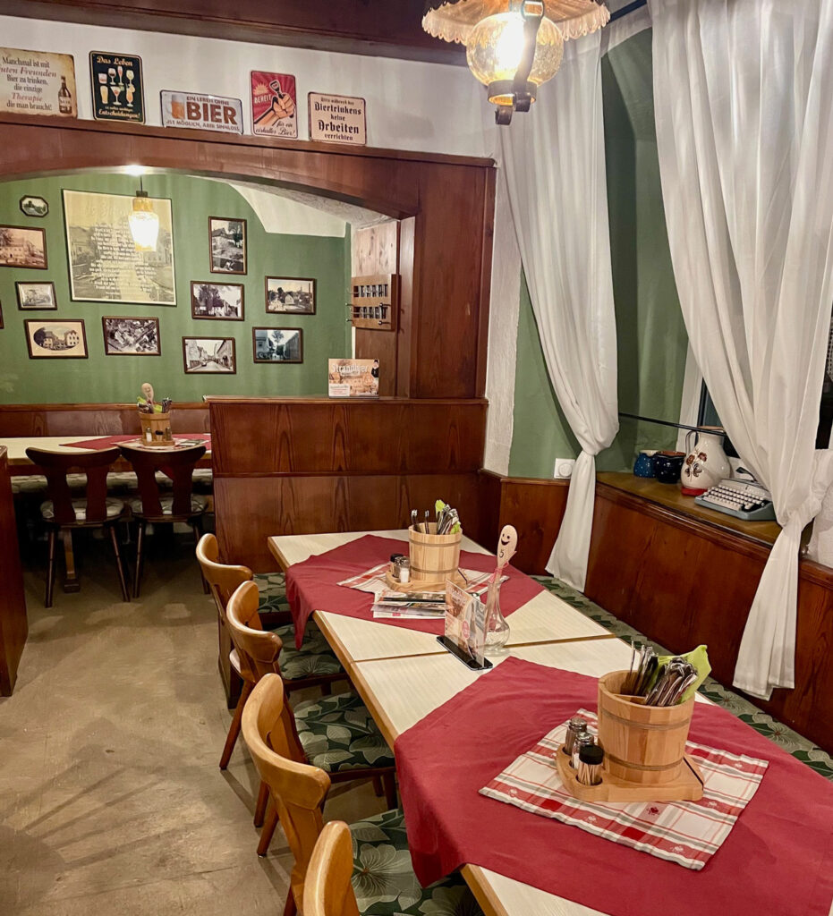 Gaststube der Brauereigaststätte Am Strand in Marktredwitz